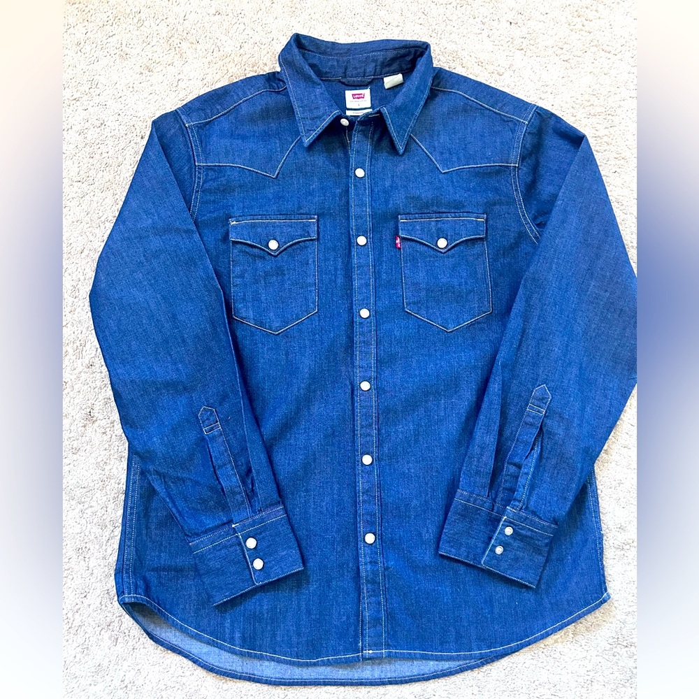 Levi’s denim shirts standard